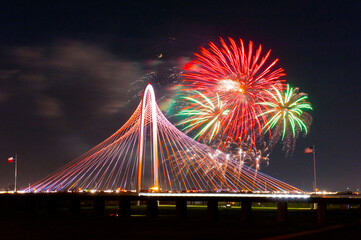 Obraz premium fireworks over the bridge