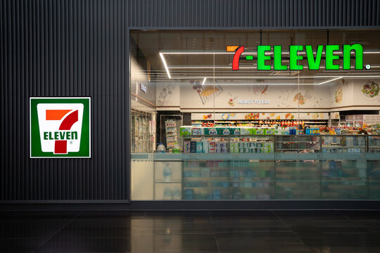 BANGKOK, THAILAND - JUL 13, 2022: 7-Eleven exterior in SIAMSCAPE bangkok
