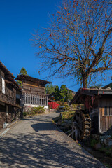 Fototapeta premium 秋の 中山道 妻籠宿（長野県 南木曽町）