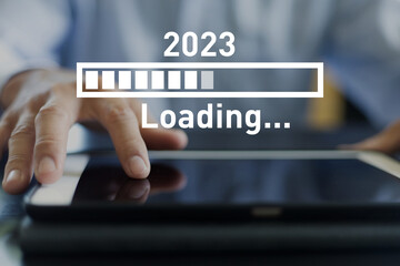 2023年にローディングして向かう Heading to 2023 tablet loading