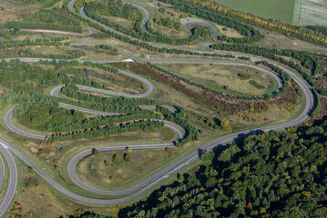 vue aérienne du circuit d'essais Renault à Gaillon dans l'Eure en France