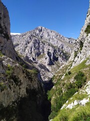 Picos de Europa bajando por la ruta de Bulnes_02