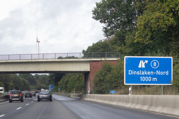 Ausfahrt Dinslaken-Nord, Autobahntafel auf BAB 3 in Richtung Arnheim,
