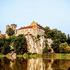 Fototapeta premium Castle on the river