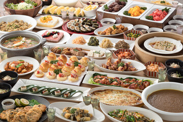 宴会料理・ビュッフェ・バイキング・パーティー・大皿・卓盛り料理