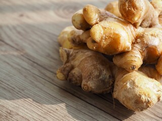 신선한 유기농 뿌리채소 생강, 음식