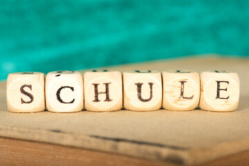 Kreidetafel und die Schule