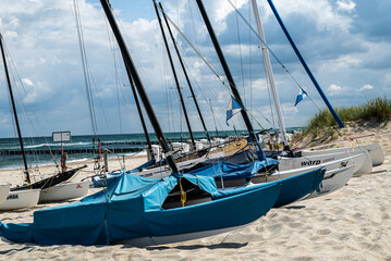 Boote auf dem Strand bei K&uuml;hlungsborn