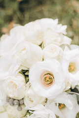 wedding bouquet of roses