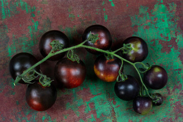 Tomates Yoom en gros plan vue de dessus.