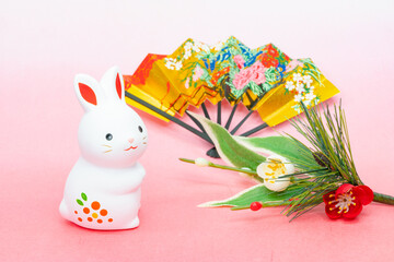 写真素材:令和5年・2023年の干支は卯（う・うさぎ）　卯年の年賀状素材（和風、和紙、千代紙、お正月小物等）