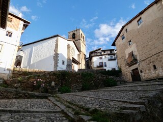 Fototapeta premium Candelario, localidad española de la provincia de Salamanca, Castilla y León. Comarca de la Sierra de Béjar. Bien de interés cultural, en la categoría de conjunto histórico.