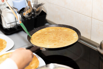 The process of cooking pancakes at home