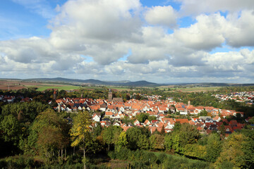 Obraz premium Blick vom Burgberg auf Grebenstein