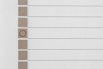 Obraz premium The circle you choose on the white paper
