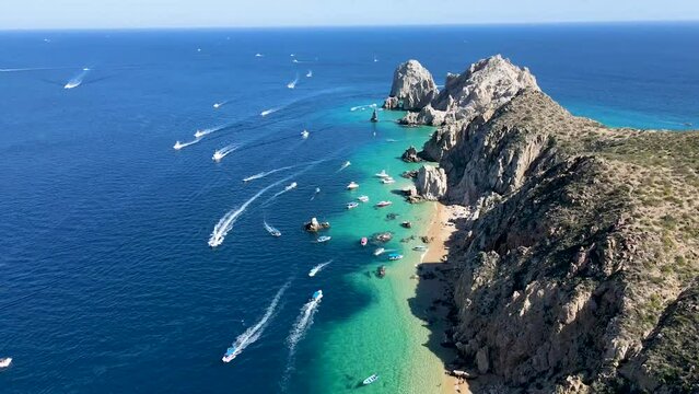 Drone flight over the beaches of the arch of Cabo San Lucas, Baja California Sur.