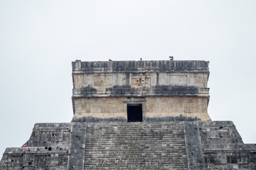 Pirámide maya de Kukulcán El Castillo en Chichén Itzá, México en merida yucatan - obrazy, fototapety, plakaty
