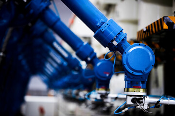Automatic installation of blue robotic arm is working