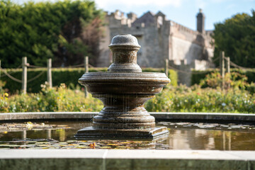 Naklejka premium fountain of the Ardgillan Demesne during sunny day in autumn, in Southern Ireland