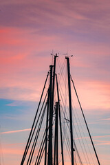 Obraz premium ship at sunset