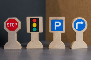 panneaux de signalisation français en bois jouet pour enfant