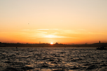 Naklejka premium sunset over the old Istanbul center 