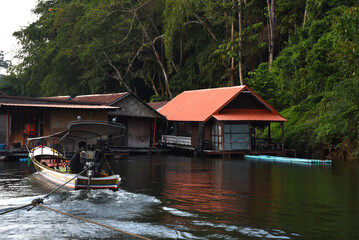 Am Ufer des River Kwai, Abendstimmung, Thailand