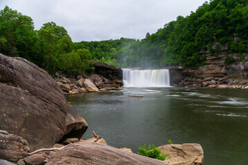 Cumberland Falls - Long Exposure of Mammoth Waterfall - Cumberland Falls State Park - West Virginia - 549323784