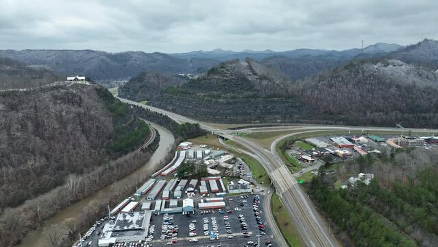 mountain cut through in eastern Kentucky
