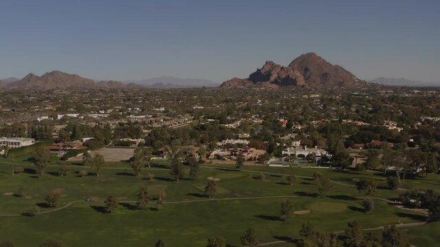 A aerial view of an Arizona golf course in the winter.