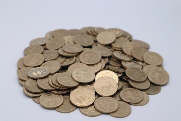 大量の500円玉