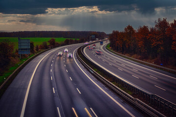 Langzeitbelichtung - Autobahn - Strasse - Traffic - Travel - Background - Line - Ecology - Highway...