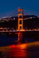 Vertical view of Golden Gate bridge at night