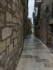 Fototapeta na wymiar pennapiedimonte town old streets in Italy travel