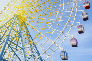   Amusement ferris wheel 