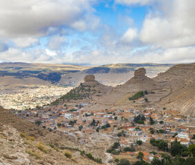 Bordj ghdir ville entre deux mountains algérie