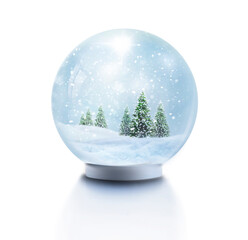Schneekugel mit Schneeflocken und Weihnachtsbaum isoliert