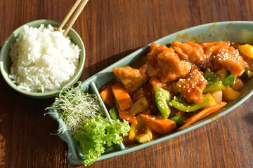 Chicken with vegetables and rice