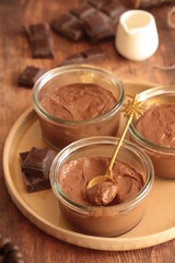 mousse au chocolat et noisette