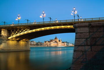 Margaret bridge and Parliament building
