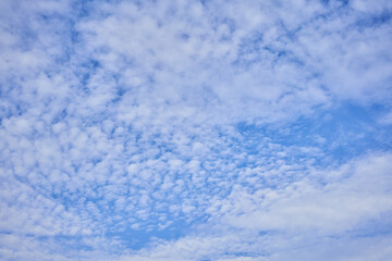 Fototapeta premium Beatiful blue sky with clouds on a sunny day