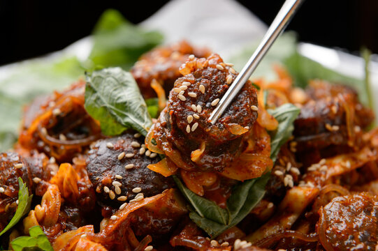 Stir-fried soondae and gopchang