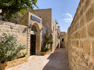 Fototapeta na wymiar magnificent side streets, narrow roads, architectural and artistic structures in mard