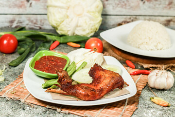 fried chicken with vegetables and sambal