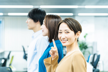 Obraz premium オフィスカジュアルシーン