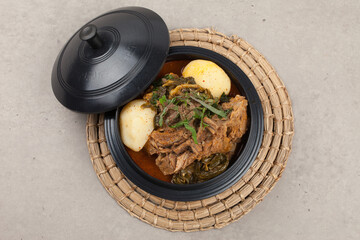 A stew boiled with spices such as potatoes, perilla seeds, green onions, and garlic in pork...