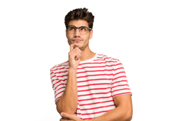 Young caucasian handsome man isolated looking sideways with doubtful and skeptical expression.