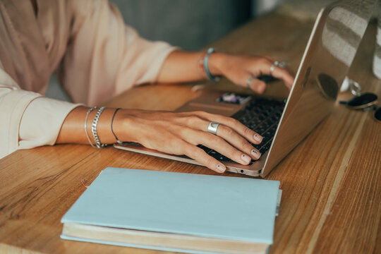 Pretty Young Beauty Woman Using Laptop in cafe, outdoor portrait business woman, hipster style, internet, smartphone, office, Bali Indonesia, holding, mac OS, manager, freelancer , notebook
glass