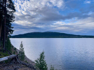 See Hornavan bei Arjeplog mit Berg Galtispuoda in Lappland, Schweden
