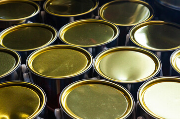 Fototapeta premium Closed, new paint cans, close-up.